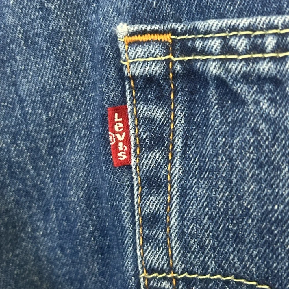 Levi’s 550 Men’s 49x30 (38x29) Relaxed Fit Dark Wash Jeans